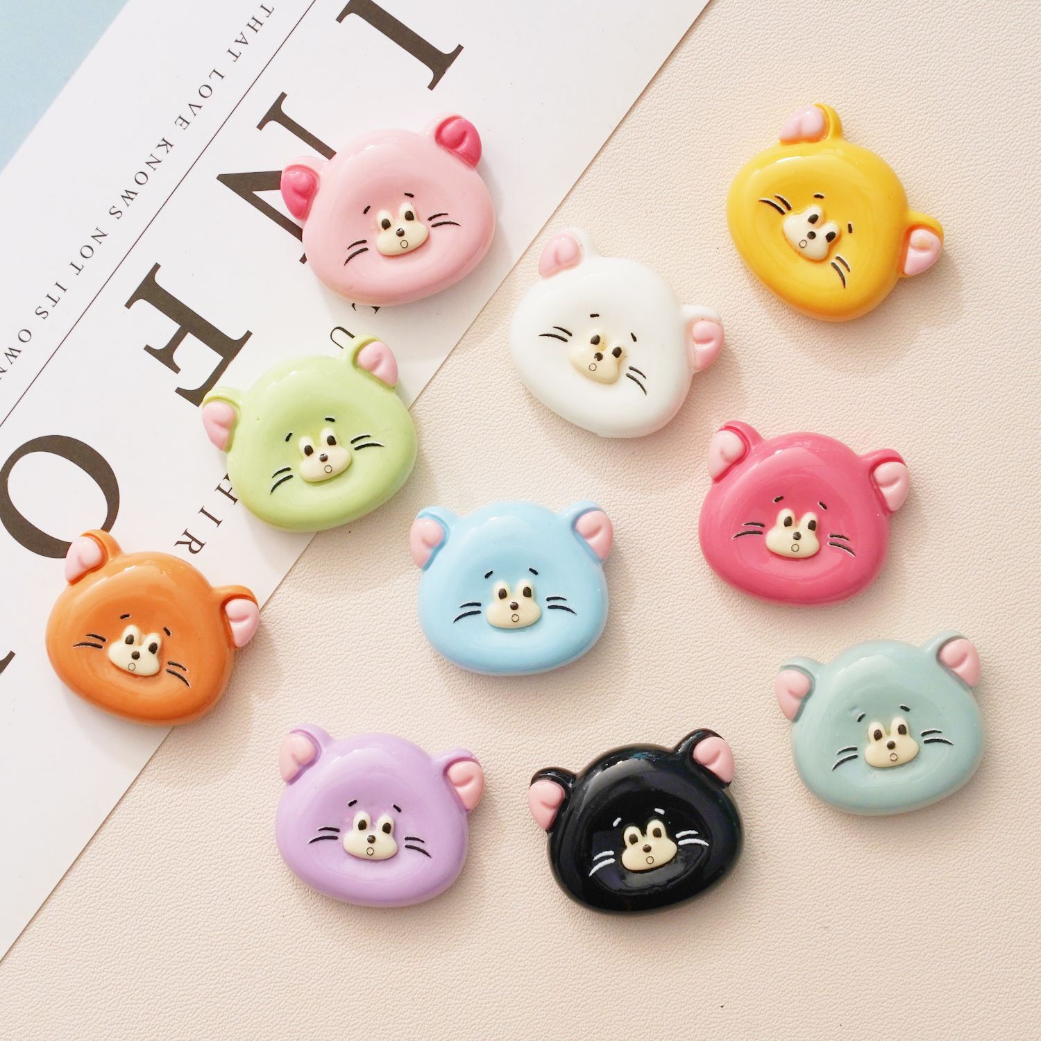 Phone Cases Rubber - 10 個新しいかわいい漫画クリームラバー電話ケース樹脂アクセサリー電話チェーンペンダント DIY ジュエリー装飾