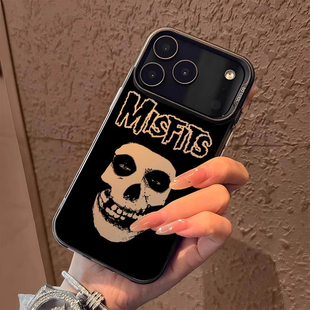 ミスフィッツ iPhoneケース iPhone 17 16  - Phone Cases Iphone 14 のレビューと価格