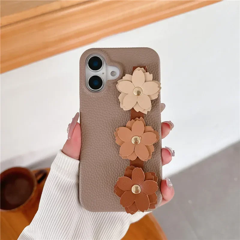 3D美しい花柄リストバンド付きスマホケース - iPhone - Phone Cases That Fit Iphone 16E のレビューと価格